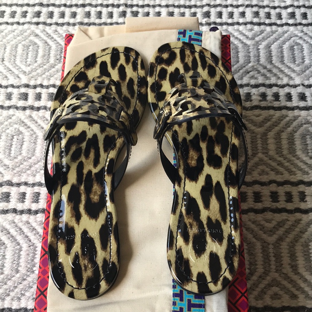 🆕Tory Burch Miller Printed Patent Leather Sandals - Picture 3 of 8